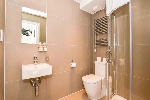 غرفة بريميوم بسريرين منفصلين، Chelsea Guest House 10/10