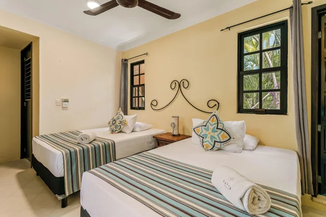 غرفة قياسية بسرير مزدوج، Hotel Barrio Latino by Kavia 1/10