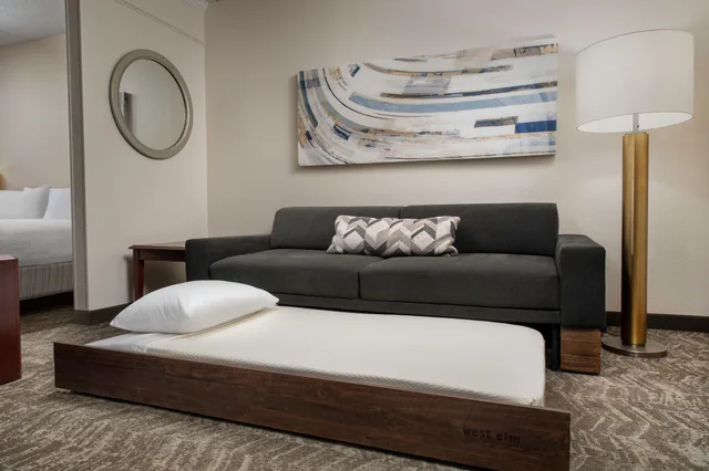 جناح بسرير كينج، Springhill Suites Dallas Addison Quorum 2/4