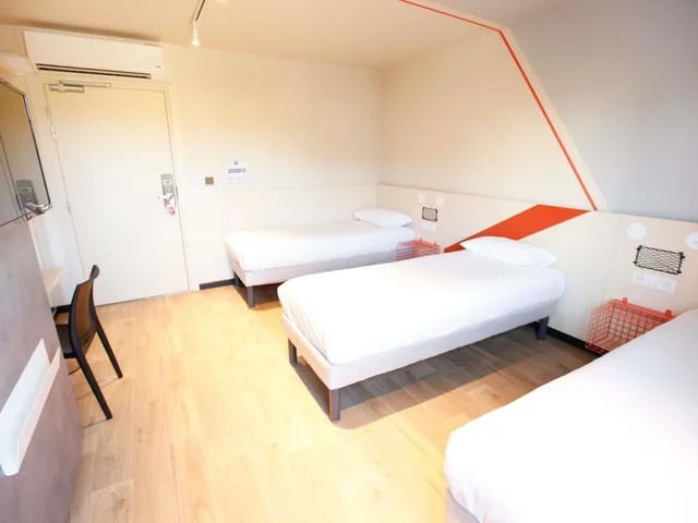 Room, Triple, Multiple Beds، Ibis Budget Strasbourg Sud Illkirch Geispolsheim 2/10