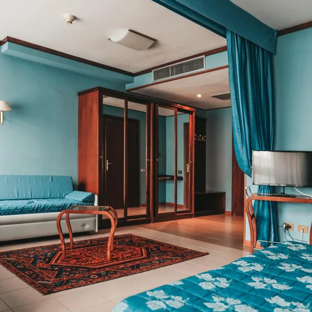 جناح جونيور بشرفة، Club Hotel Dante Cervia 4/8