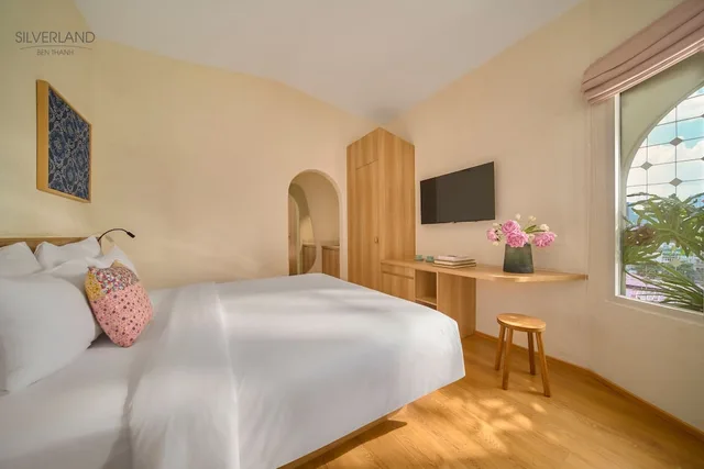Signature, Queen Bed, Silverland Ben Thanh Hotel 5/10