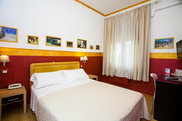 غرفة كلاسيكية بسرير مزدوج أو سريرين منفصلين، Diana Suites 10/10