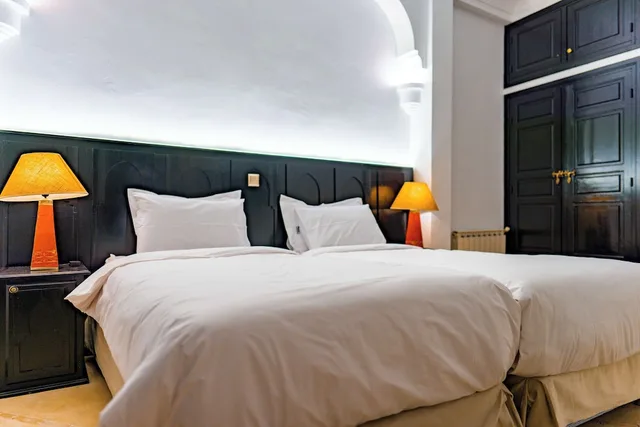 1 Bedroom, Superior, King Bed, Courtyard View, Riad Dar Dialkoum 6/10