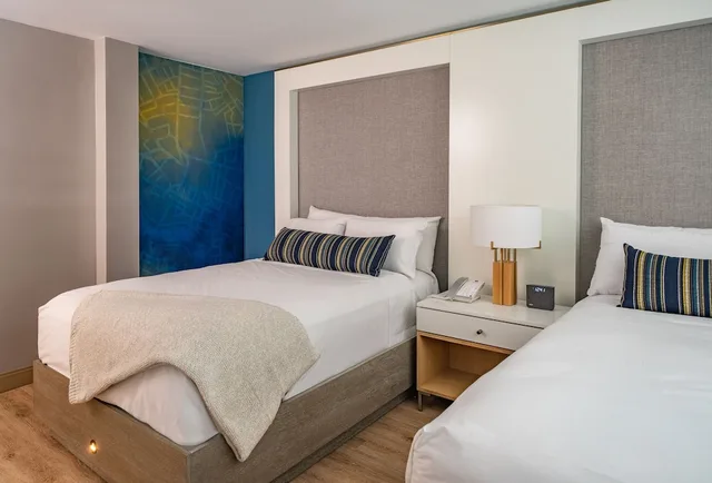 غرفة بسريرين مزدوجين، Harvard Square Hotel 1/2