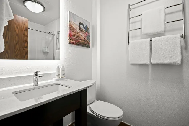 غرفة بسرير كينج لذوي الإعاقة، La Quinta Inn & Suites by Wyndham Sturbridge 5/7