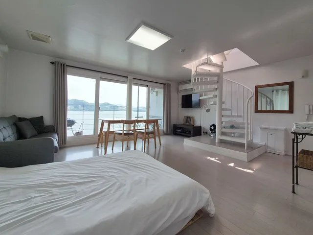 دوبلكس بسريرين مزدوجين، Interlaken Pension In Gapyeong 5/10