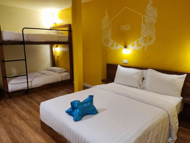 غرفة عائلية بسرير بطابقين، Siri Poshtel Bangkok 1/1