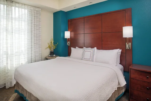 1 Bedroom, Suite, King Bed, RESIDENCE INN BY MARRIOTT PORTLAND DOWNTOWN WATERFRONT 2/10
