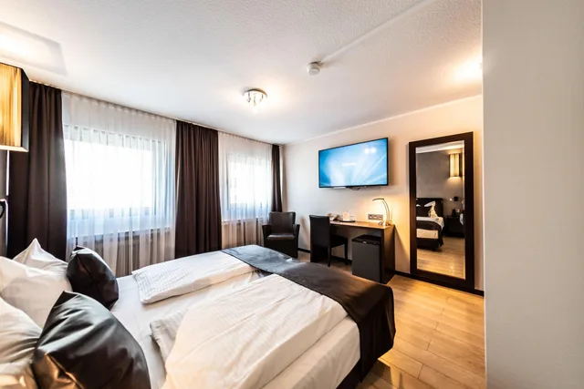 غرفة ثلاثية، Mauritius Komfort Hotel In Der Altstadt 1/9
