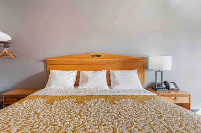 جناح استوديو بسرير كينج، Days Inn Suites By Wyndham Lancaster Amish Country 4/5