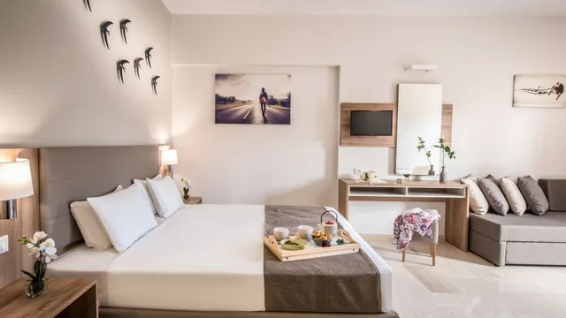 غرفة رباعية بسرير مزدوج وسريرين منفصلين، Marianthi Apartments 1/10