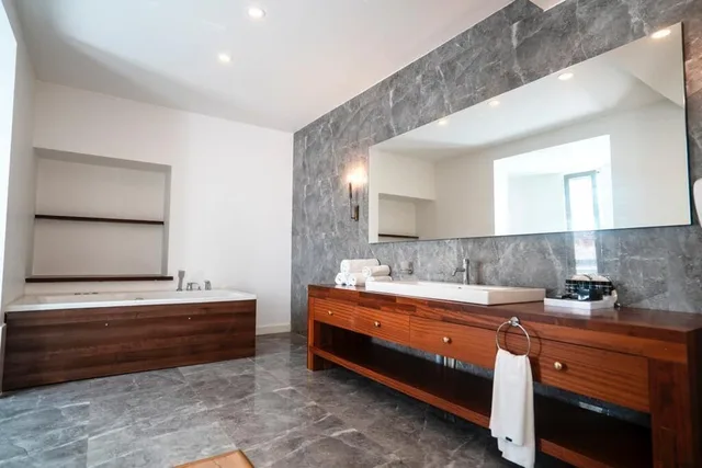 Mediterranean, Suite, Queen Bed, Panoramic Terrace، REO Hotel & Spa 5/10