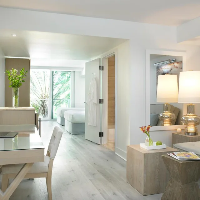 Suite, Double Bed, City View, Grand Beach Hotel Surfside West 4/4