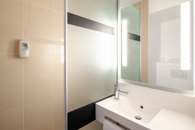 غرفة سوبيريور بسرير كوين، B&B Hotel Paris Porte Des Lilas 3/3