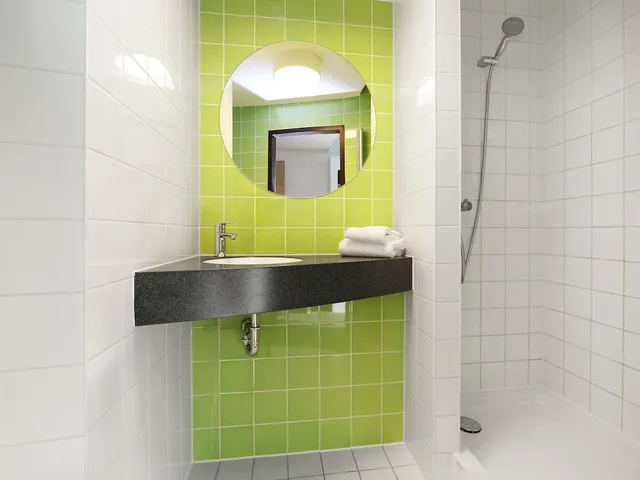 غرفة بسريرين منفصلين، B&B Hotel Berlin-Tiergarten 6/6