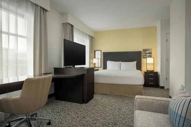 Studio, King Bed, Sofa, Accessible, Residence Inn by Marriott Austin Northwest/The Domain Area 4/9