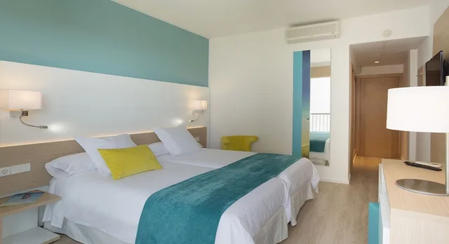غرفة قياسية بسرير مزدوج بشرفة، JS Palma Stay - Adults Only 4/5