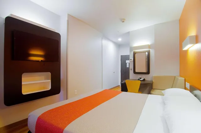 غرفة بسرير كينج لذوي الإعاقة، Motel6 Midland Tx 2/10