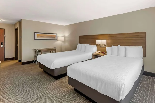 جناح بسريرين كوين مع أريكة، Quality Inn El Reno 2/3
