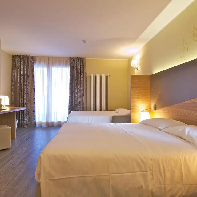 جناح، Harmony Suite Hotel 2/6