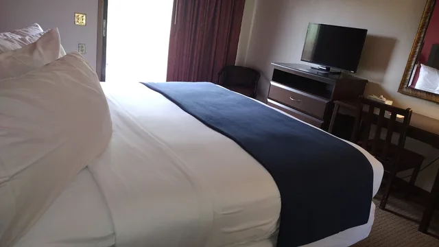 غرفة مفردة بسرير كينج، The Lodge At Chalk Hill 1/5