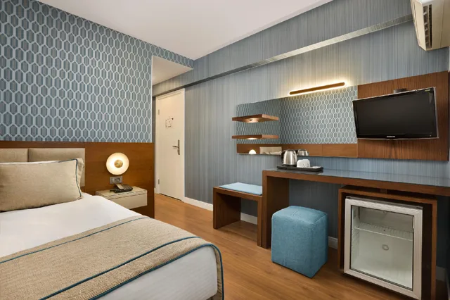 غرفة اقتصادية بسرير كوين، The New Hotel Zeybek 2/2