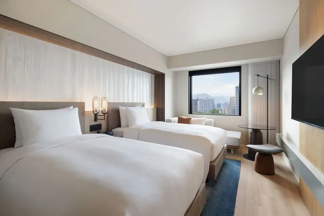 غرفة بسرير مزدوج، Courtyard By Marriott Sapporo 1/3
