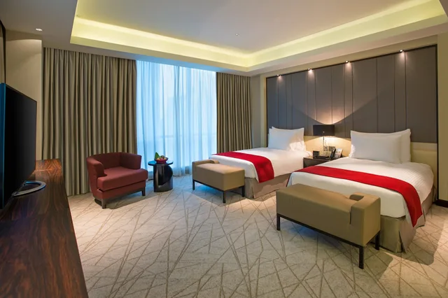 جناح رئاسي بسرير كينج وسريرين منفصلين، Millennium Plaza Doha 1/8