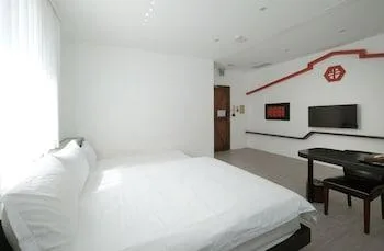 Room, Triple, JOURNEY HOSTEL 2/2