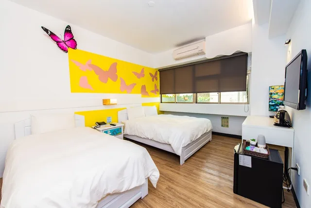 غرفة كلاسيكية ثلاثية بسرير مزدوج وسرير فردي، Traveller Inn Mido Hotel 1/3