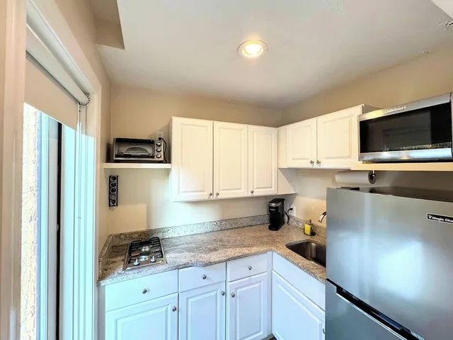 استوديو بريميوم بسرير كوين مع أريكة بمطبخ، Copley House 3/7