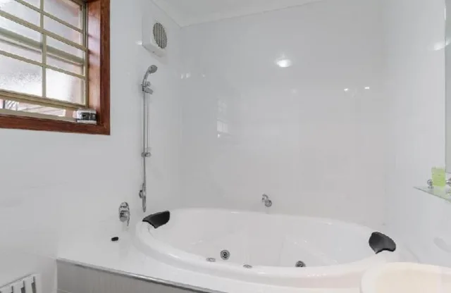 Spa, Suite, King Bed، Yarra Valley Motel 6/8