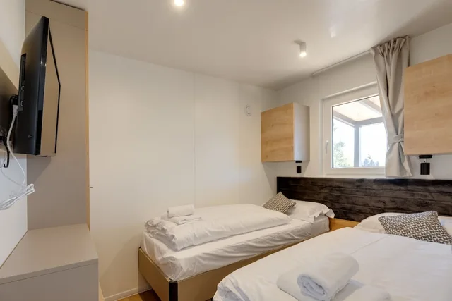 Mobile Home, Premium, Twin Beds, Queen Bed, Sofa، Plitvice Holiday Resort 2/4