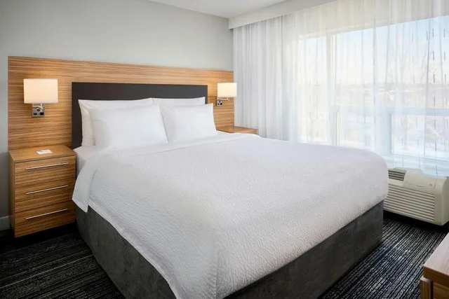 جناح بسرير كوين بغرفة نوم واحدة مع أريكة، Towneplace Suites Ottawa Kanata 2/7