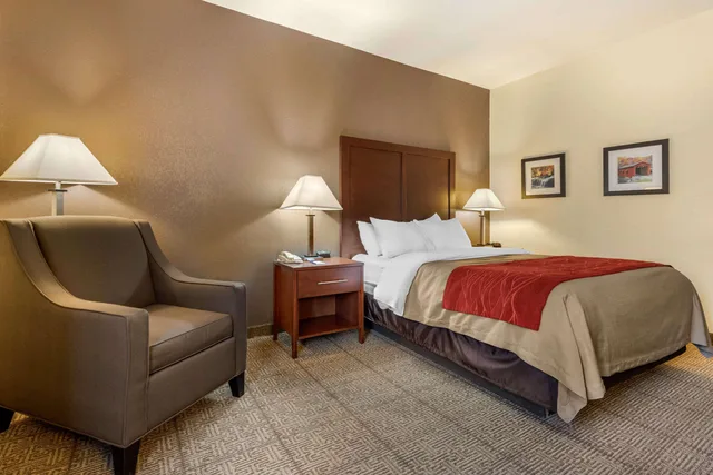 غرفة بسرير كوين، Comfort Inn Warren I-69 3/5
