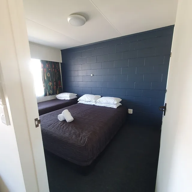 غرفة عائلية بسرير كوين وسريرين فرديين، OHAKUNE COURT MOTEL 5/9