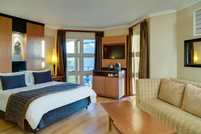 غرفة بسرير مزدوج، The Oasis Hotel 1/9