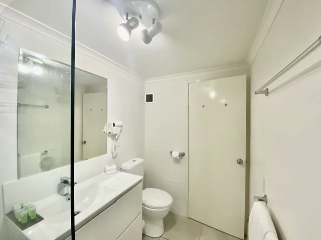 1 Bedroom, Premium, Apartment, Twin Beds, Sea View, CAIRNS BEACH RESORT 4/7