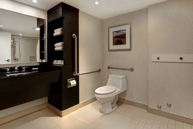 Suite, 2 Queen Beds, Canadian Falls View, Sofa, Accessible, Embassy Suites By Hilton Niagara Falls Fallsview 5/6