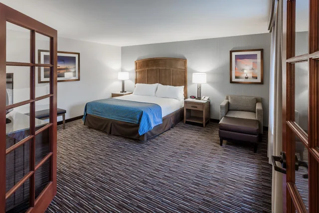 جناح بسرير بطابقين بغرفة نوم واحدة، Holiday Inn Express Hotel Suites Carpinteria 1/1