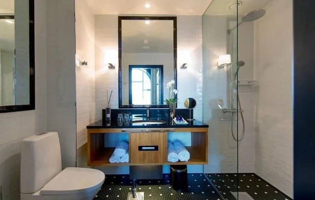 Luxury, King Bed, Hotel Lilla Roberts 4/4
