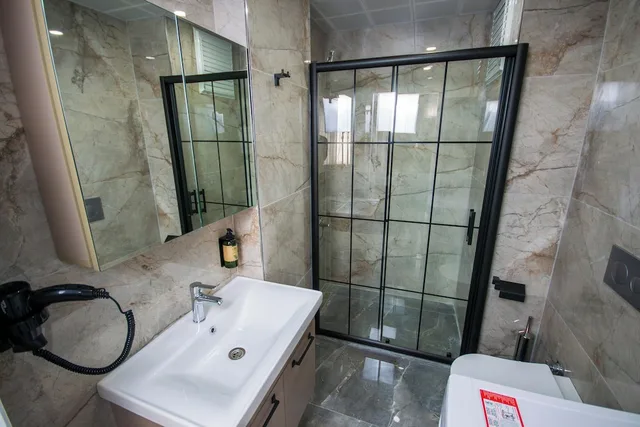 جناح عائلي ديلوكس بسريرين منفصلين مع أريكة، Luxury Life Suites 7/9