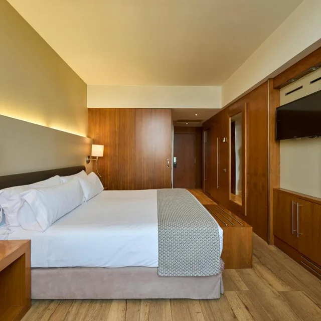 Room, Double or Twin Bed, Hotel Catalonia Ramblas 2/3
