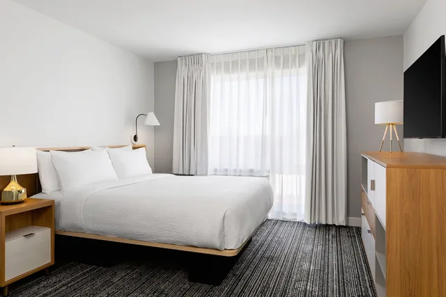 استوديو بسرير كينج، TownePlace Suites Iron Mountain 2/4
