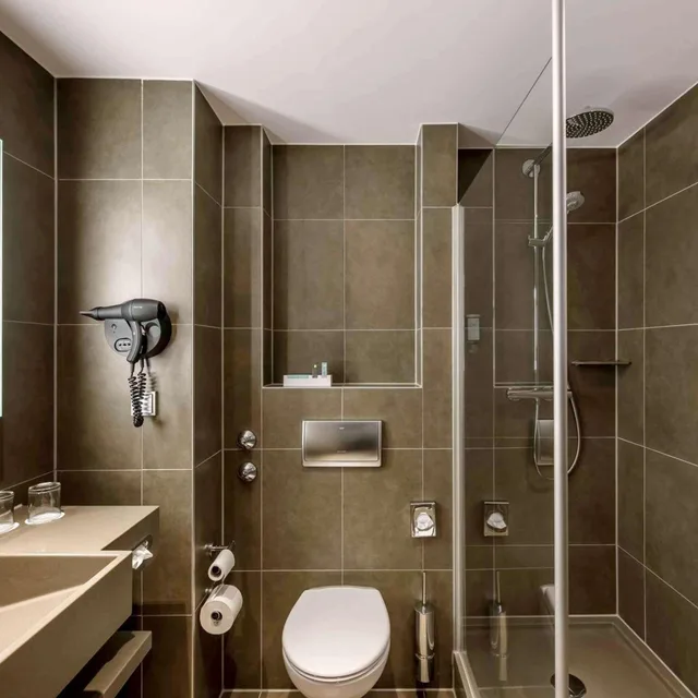 غرفة سوبيريور بسرير مزدوج بإطلالة على المدينة، Novotel Hannover 1/2