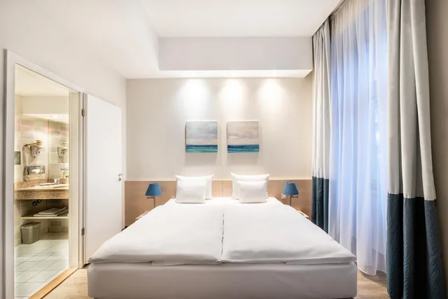 غرفة ديلوكس بسرير مزدوج أو سريرين منفصلين بإطلالة على المدينة، Atrium Hotel by Mellow Mood Hotels 2/7