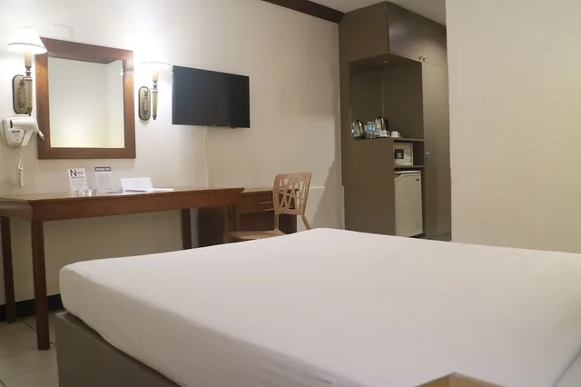 غرفة قياسية بسرير مزدوج، LAS PALMAS HOTEL DE MANILA 3/5