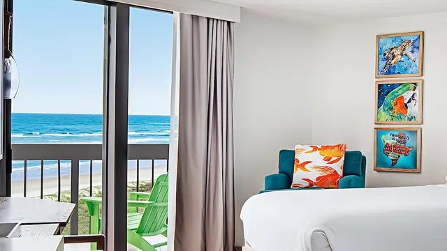 Sky, Premium, King Bed, Partial Ocean View, High Floor، Margaritaville Beach Resort - South Padre Island 2/4