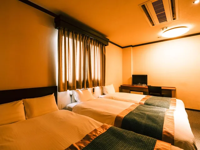 غرفة قياسية ثلاثية، Hotel Area One Takamatsu 3/4